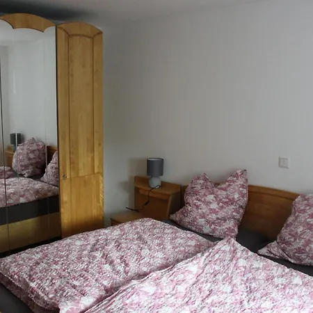 Am Kittenbach Apartman *